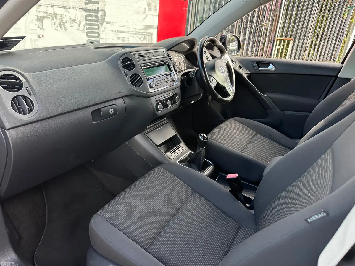 Volkswagen Tiguan SUV, Diesel, 2013, Black