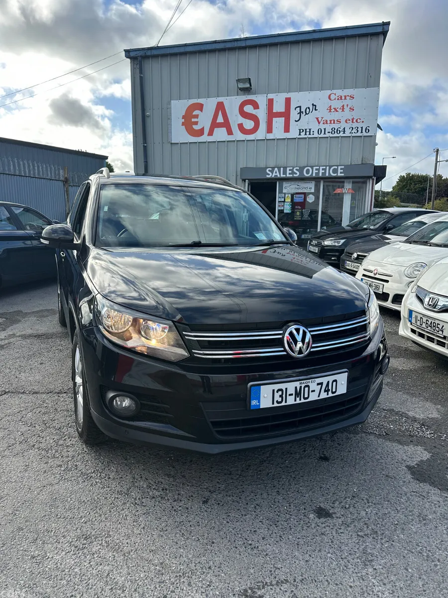 Volkswagen Tiguan SUV, Diesel, 2013, Black