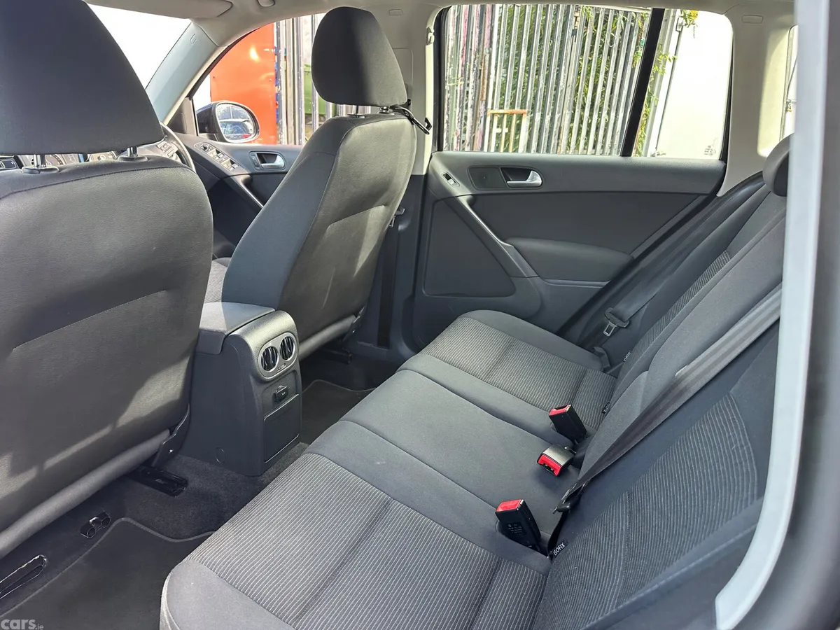 Volkswagen Tiguan SUV, Diesel, 2013, Black