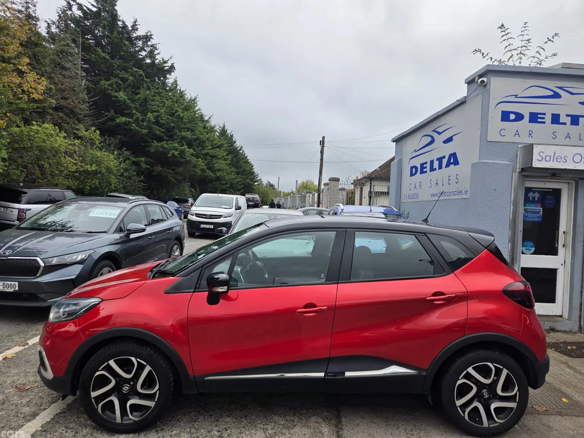 Renault Captur Hatchback, Petrol, 2018, Red