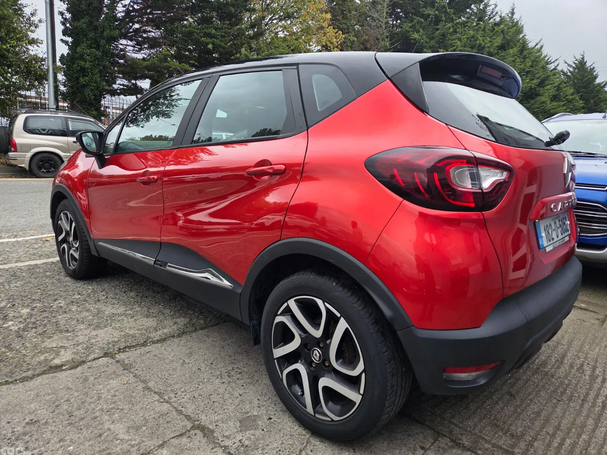 Renault Captur Hatchback, Petrol, 2018, Red