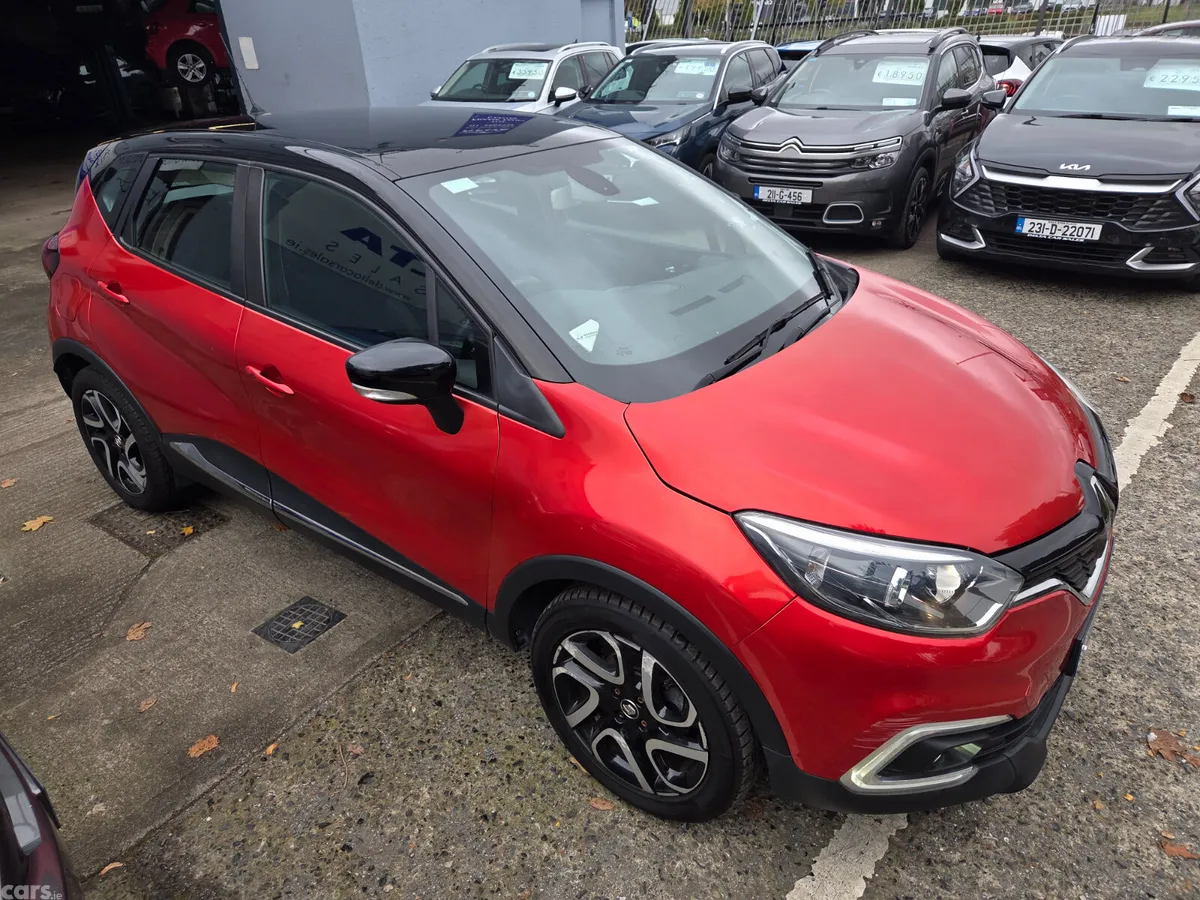 Renault Captur Hatchback, Petrol, 2018, Red