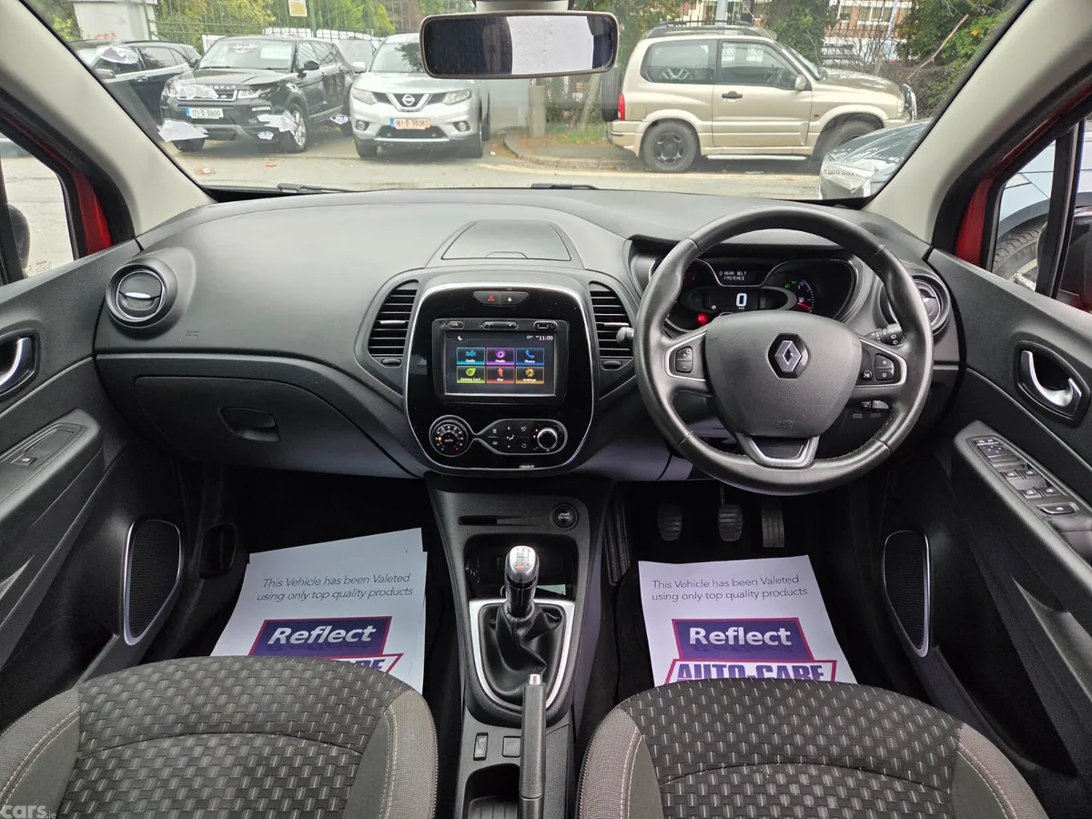 Renault Captur Hatchback, Petrol, 2018, Red
