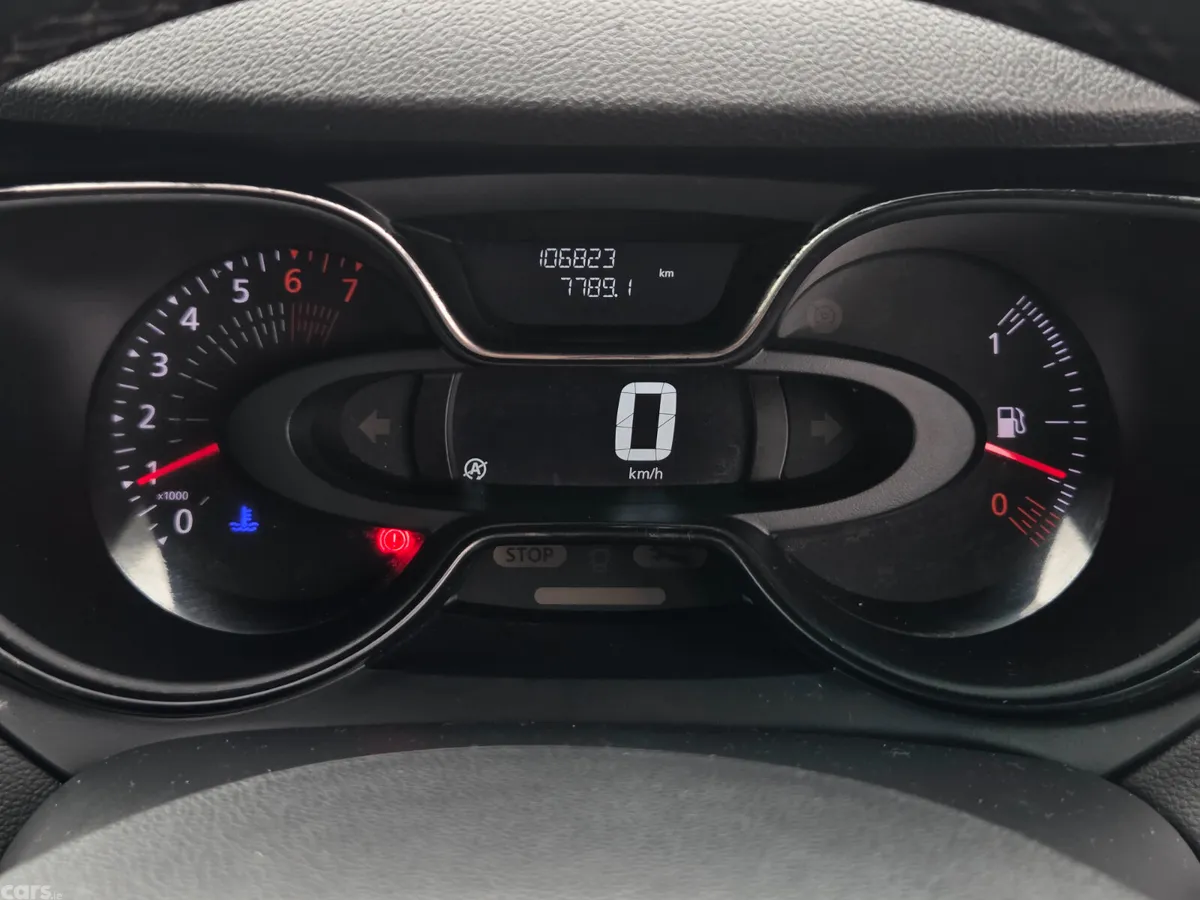 Renault Captur Hatchback, Petrol, 2018, Red