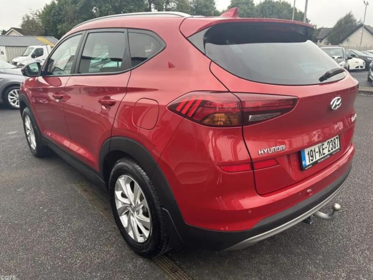 Hyundai Tucson MPV, Diesel, 2019, Red