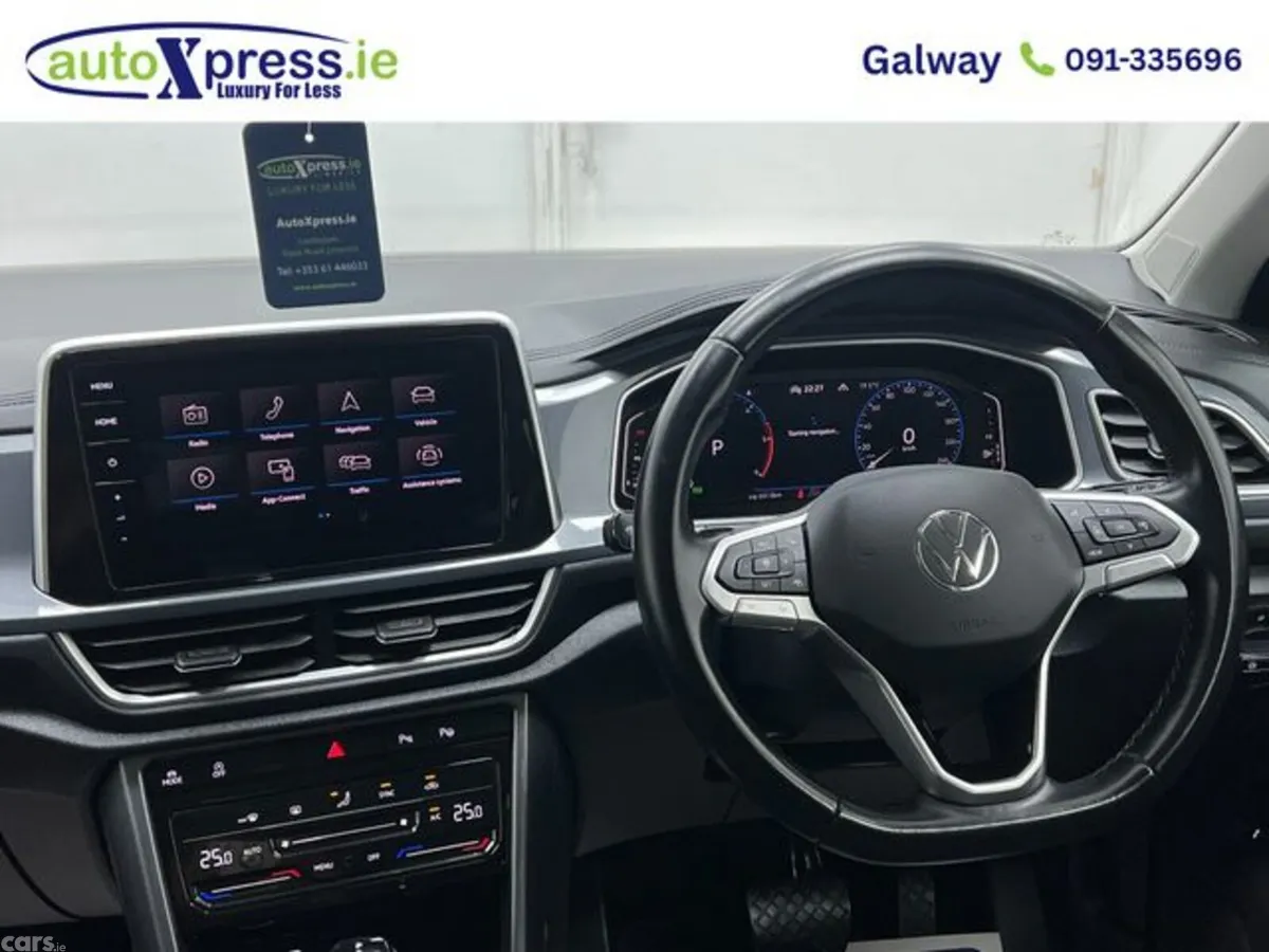 Volkswagen T-Roc SUV, Diesel, 2023, Green