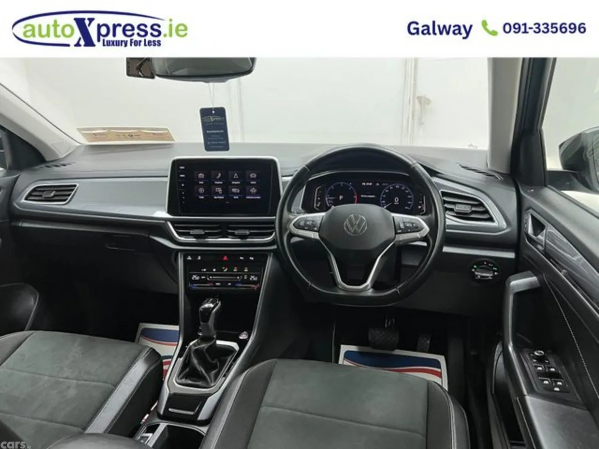 Volkswagen T-Roc SUV, Diesel, 2023, Green