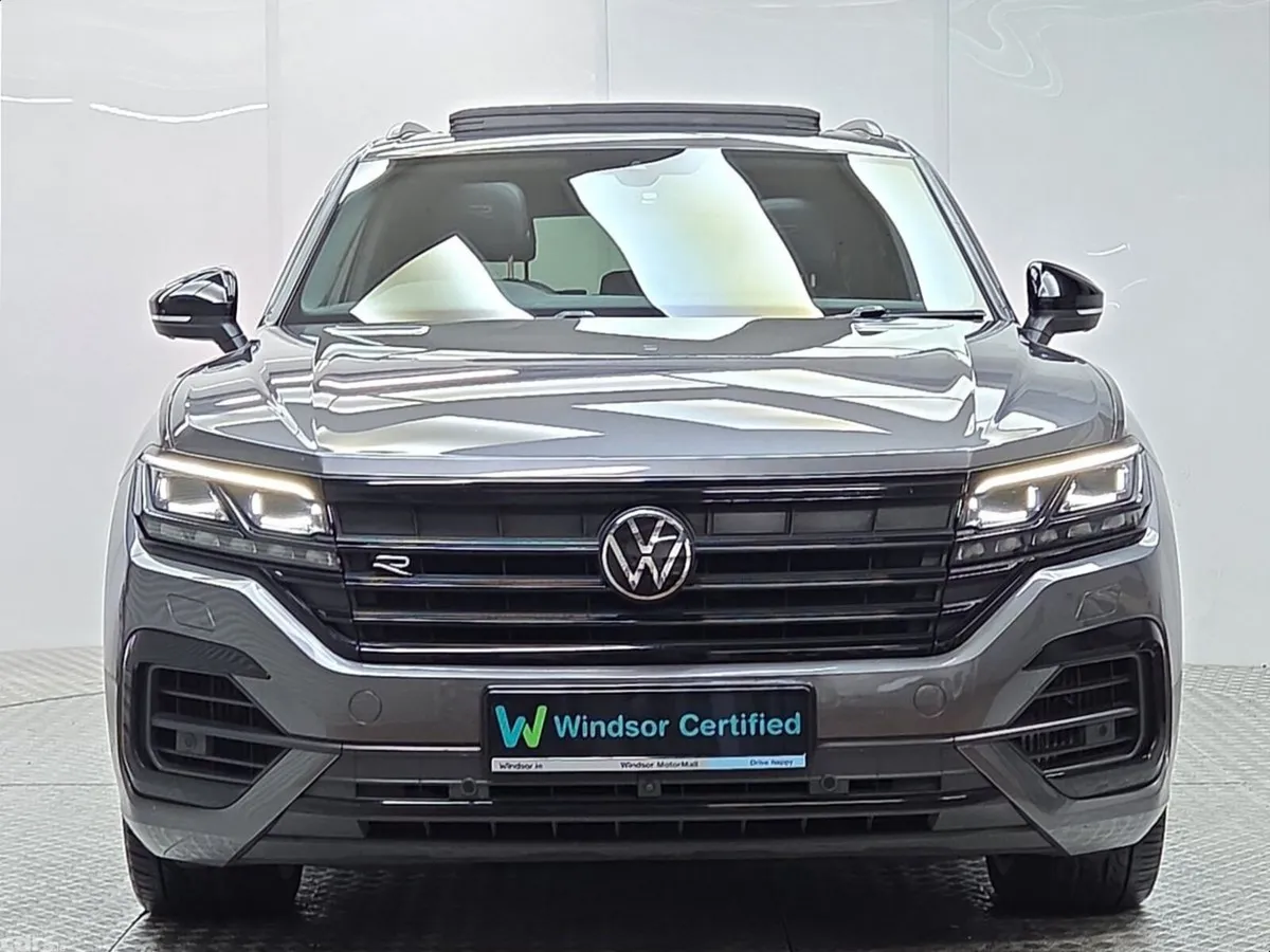 Volkswagen Touareg SUV, Petrol Plug-in Hybrid, 2023, Grey