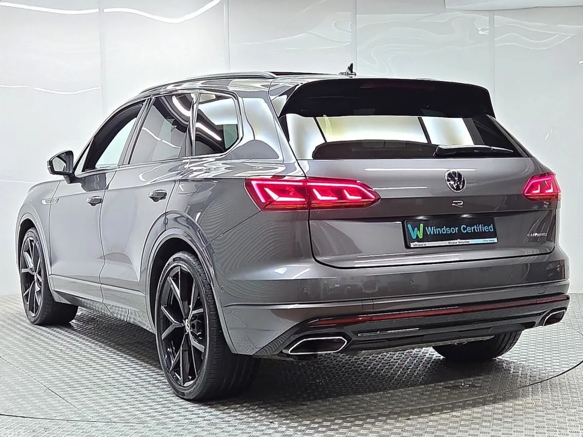 Volkswagen Touareg SUV, Petrol Plug-in Hybrid, 2023, Grey