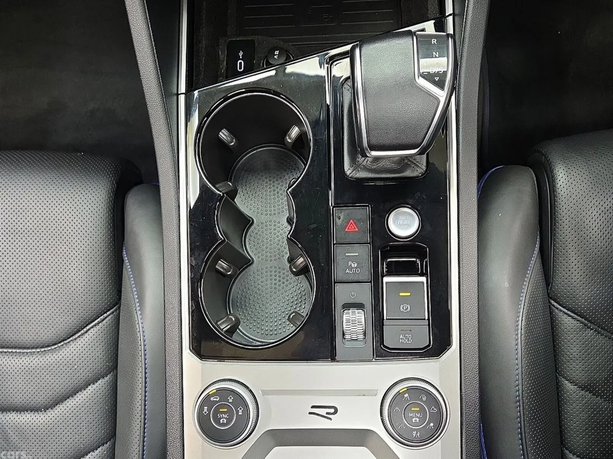 Volkswagen Touareg SUV, Petrol Plug-in Hybrid, 2023, Grey