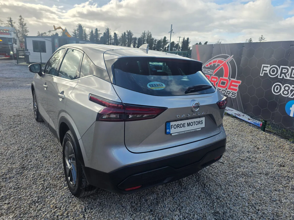 Nissan Qashqai MPV, Petrol, 2022, Grey