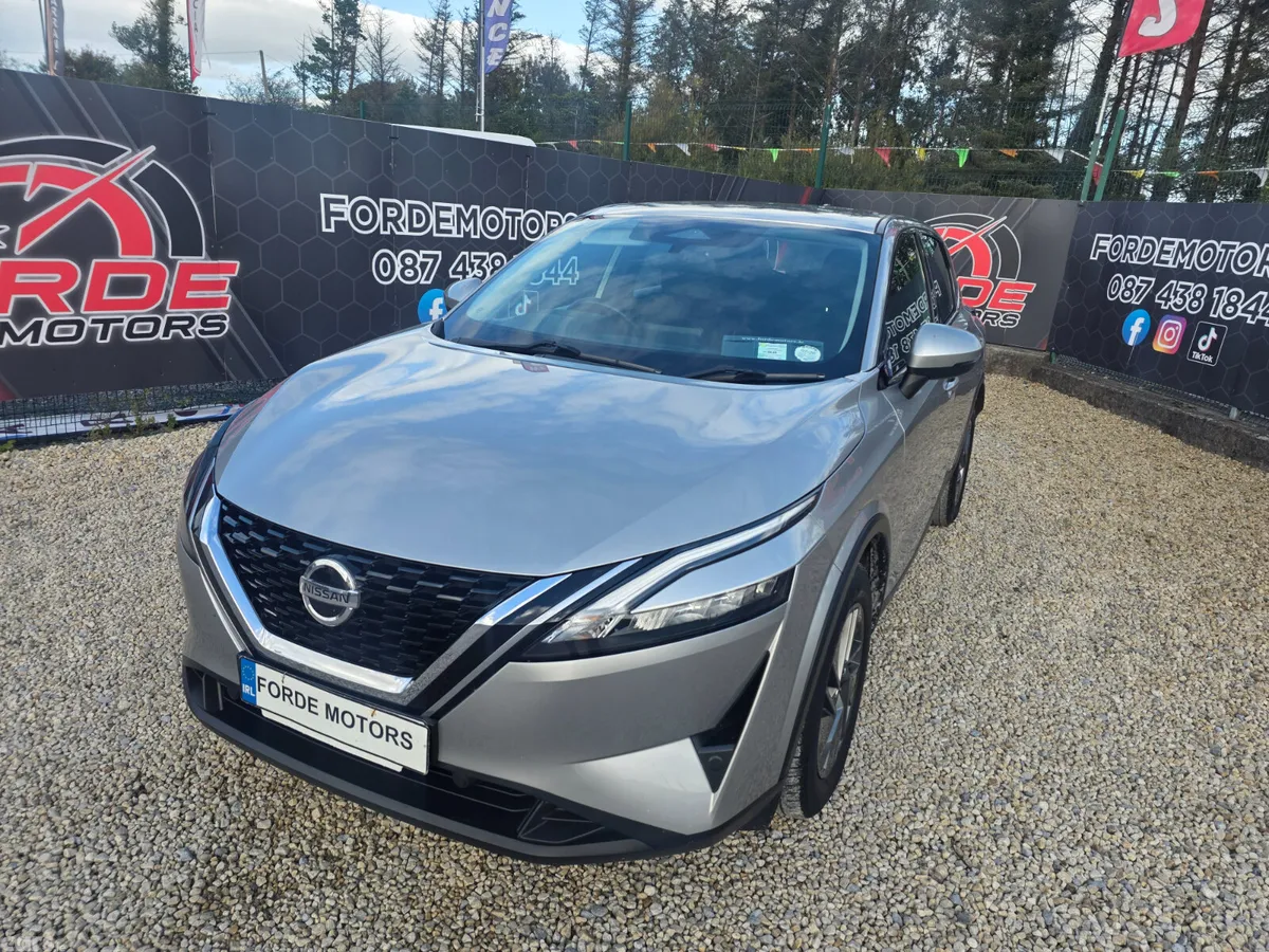 Nissan Qashqai MPV, Petrol, 2022, Grey