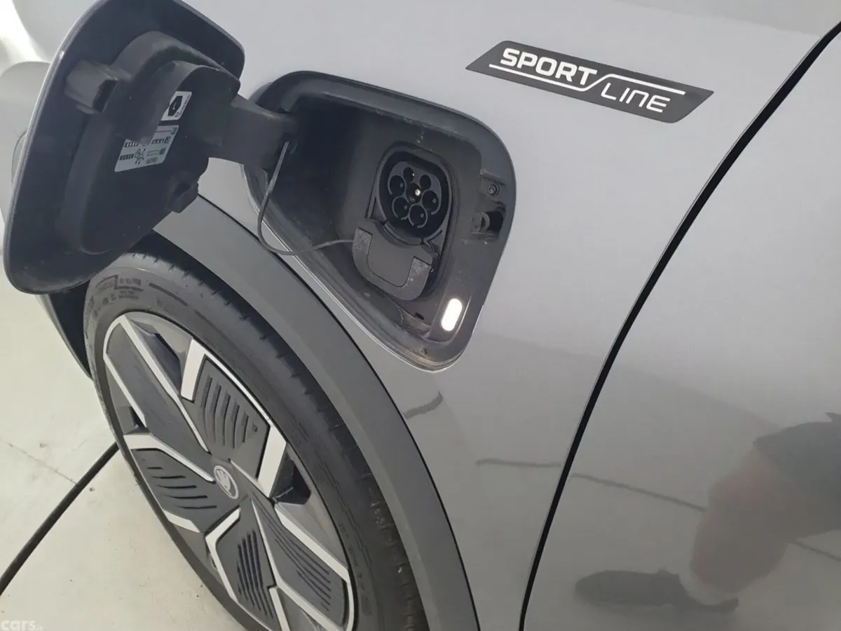 Skoda Kodiaq SUV, Petrol Plug-in Hybrid, 2026, Grey