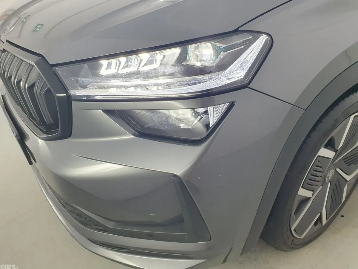 Skoda Kodiaq SUV, Petrol Plug-in Hybrid, 2026, Grey