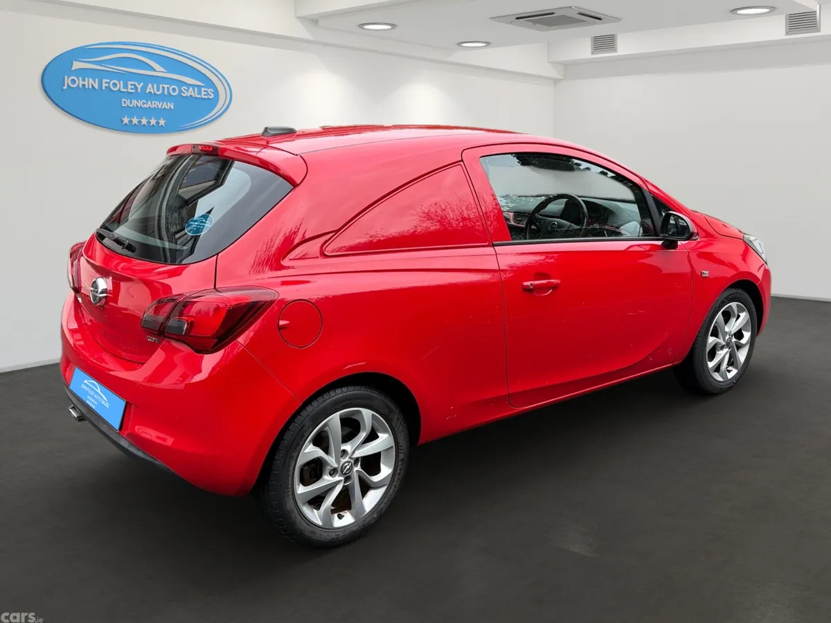 Opel Corsa Hatchback, Diesel, 2018, Red