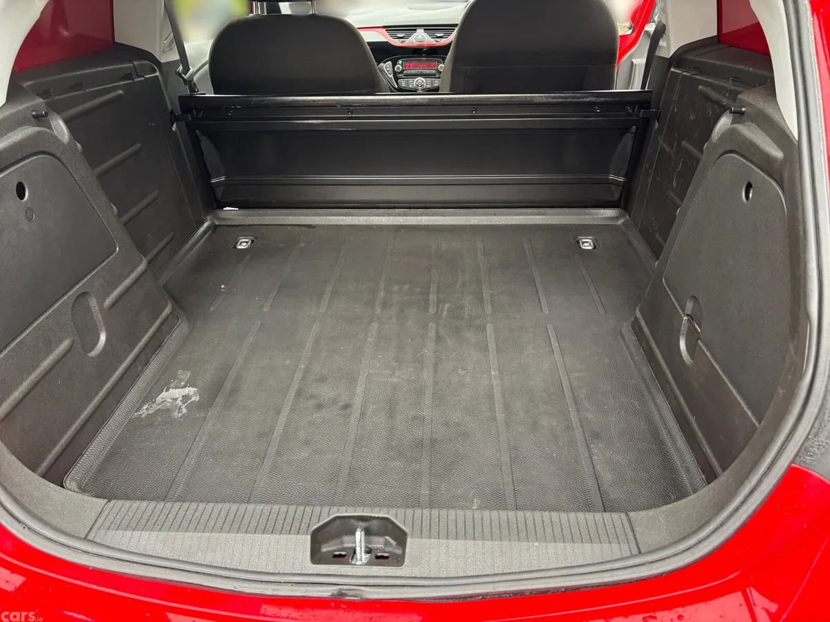 Opel Corsa Hatchback, Diesel, 2018, Red