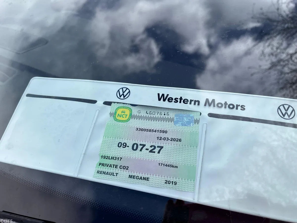 Renault Megane Hatchback, Petrol, 2019, Blue