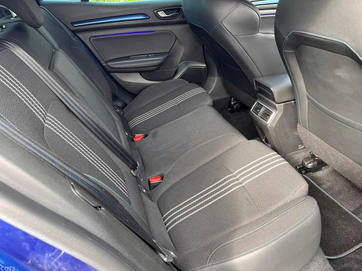 Renault Megane Hatchback, Petrol, 2019, Blue