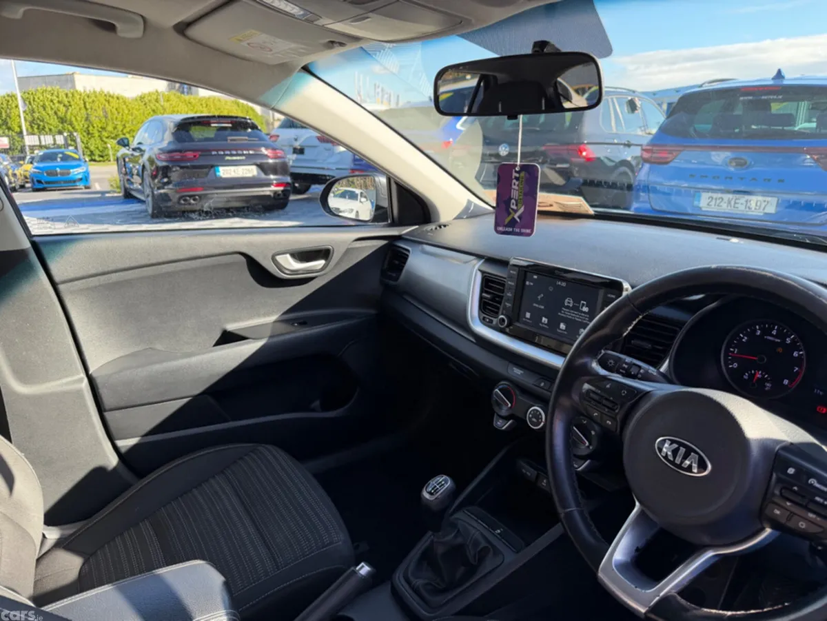 Kia Stonic SUV, Petrol, 2018, Grey