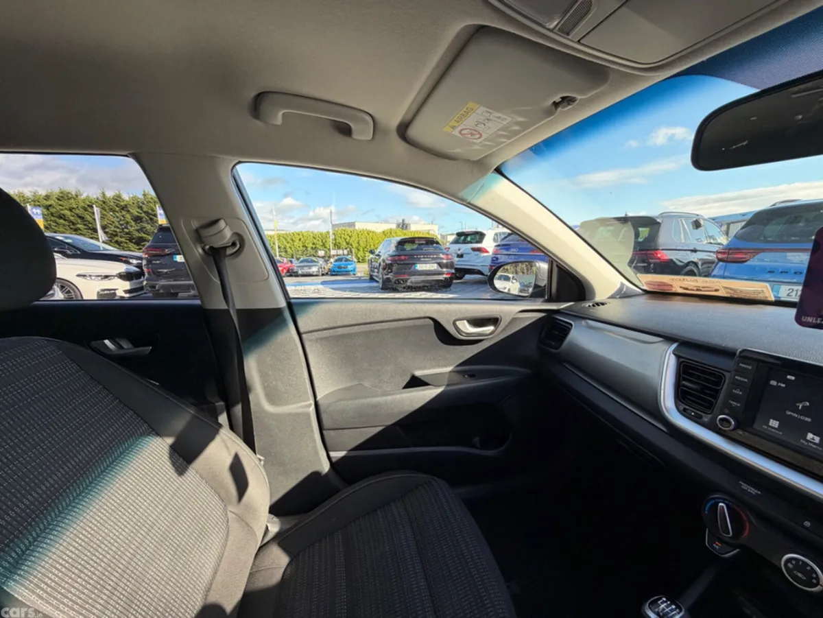 Kia Stonic SUV, Petrol, 2018, Grey