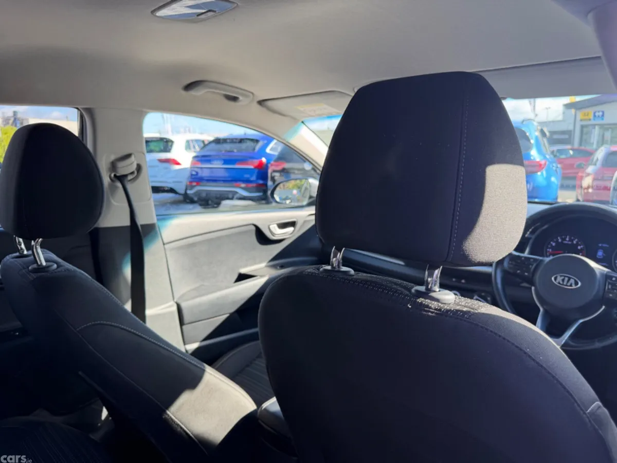 Kia Stonic SUV, Petrol, 2018, Grey