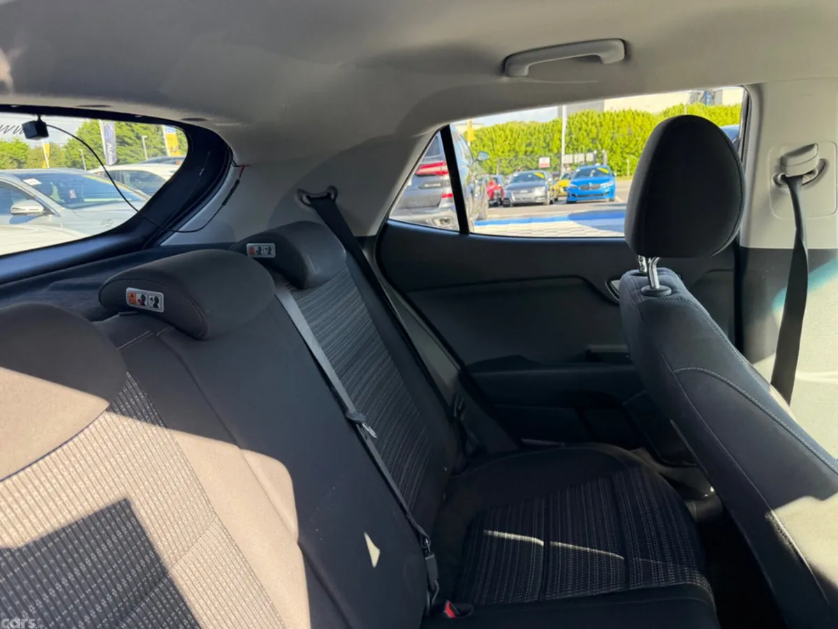 Kia Stonic SUV, Petrol, 2018, Grey