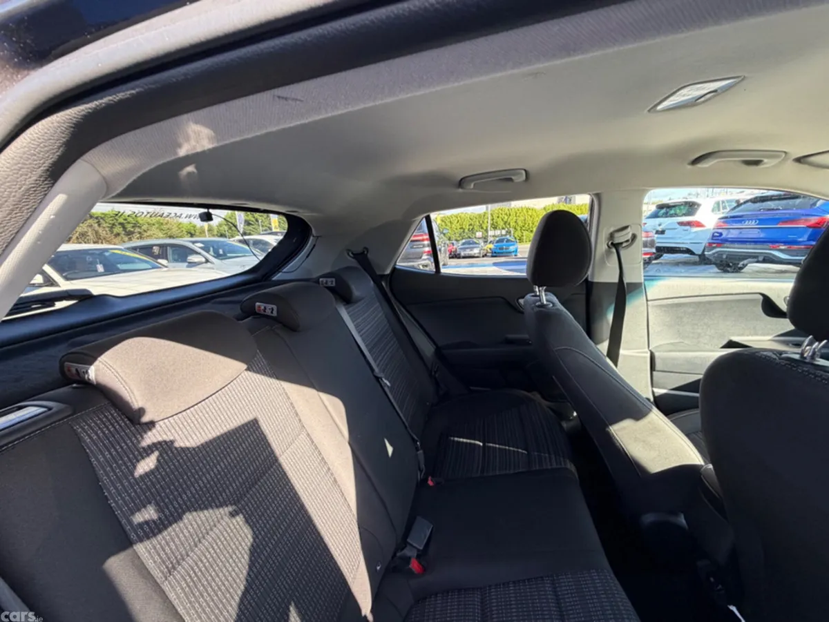 Kia Stonic SUV, Petrol, 2018, Grey