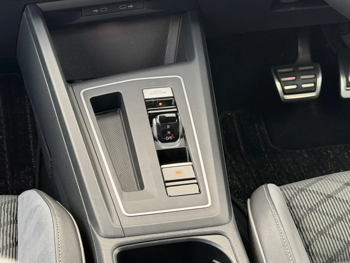 Volkswagen Golf Hatchback, Petrol, 2021, Grey