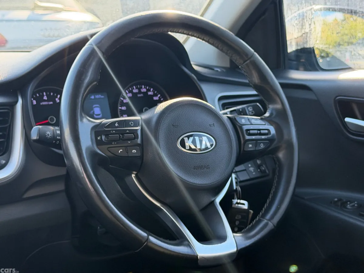 Kia Stonic SUV, Petrol, 2018, Grey