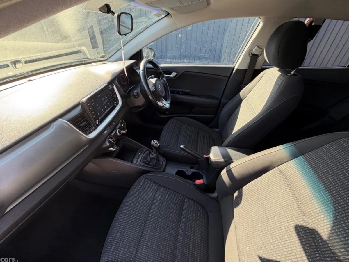 Kia Stonic SUV, Petrol, 2018, Grey