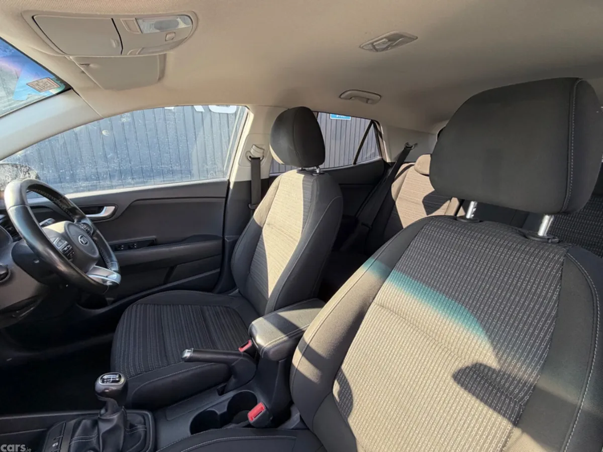 Kia Stonic SUV, Petrol, 2018, Grey