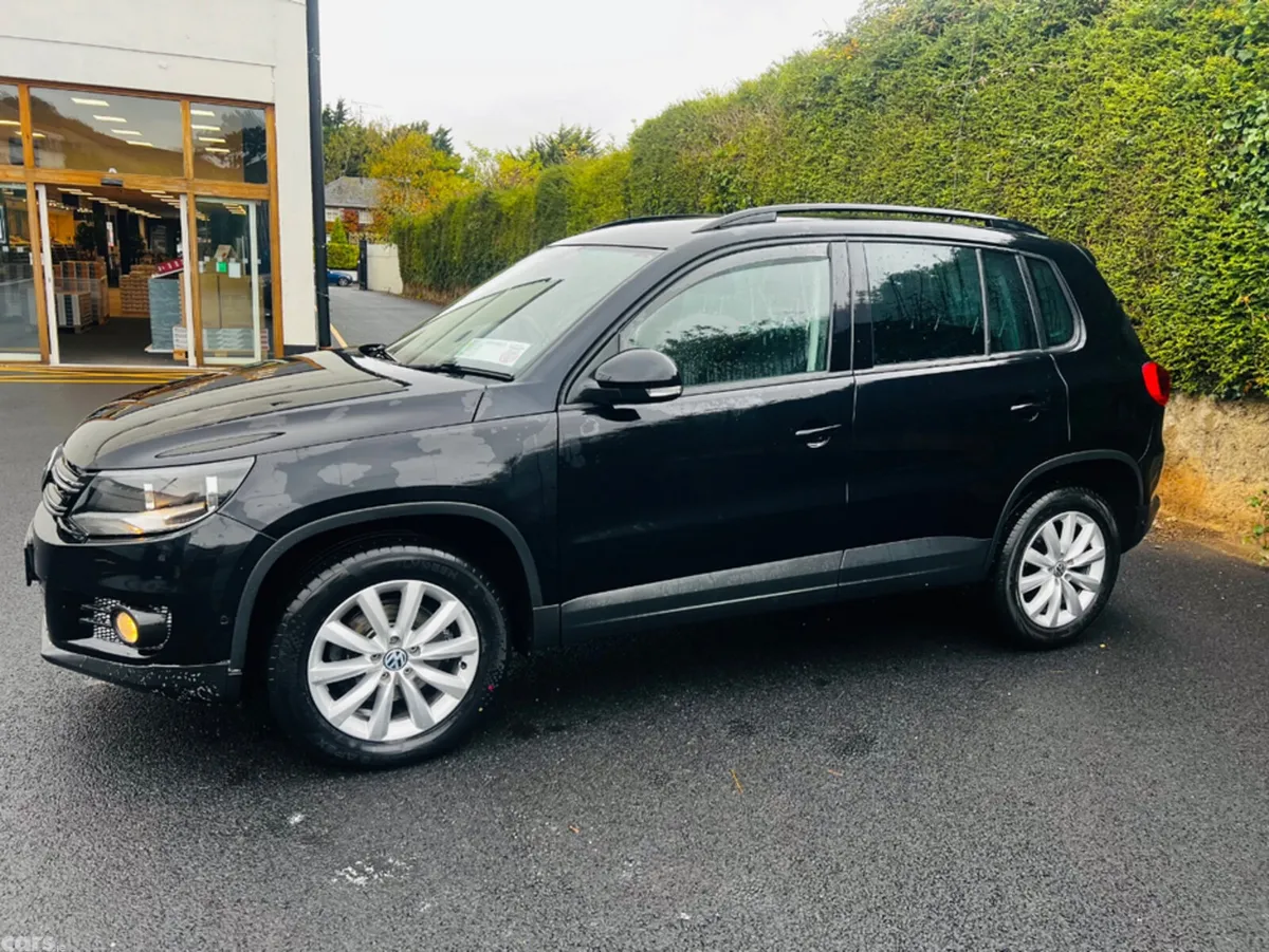 Volkswagen Tiguan SUV, Diesel, 2013, Black