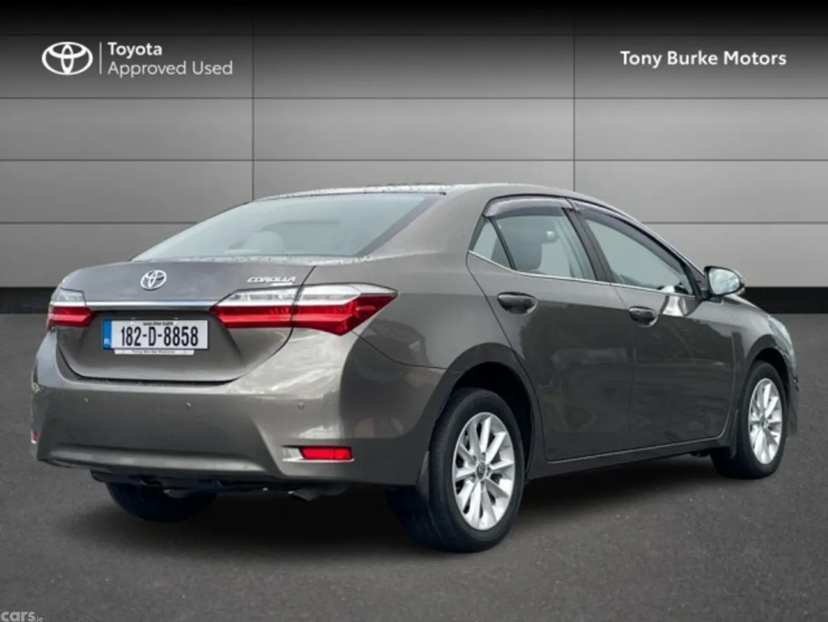 Toyota Corolla Saloon, Petrol, 2018, Grey