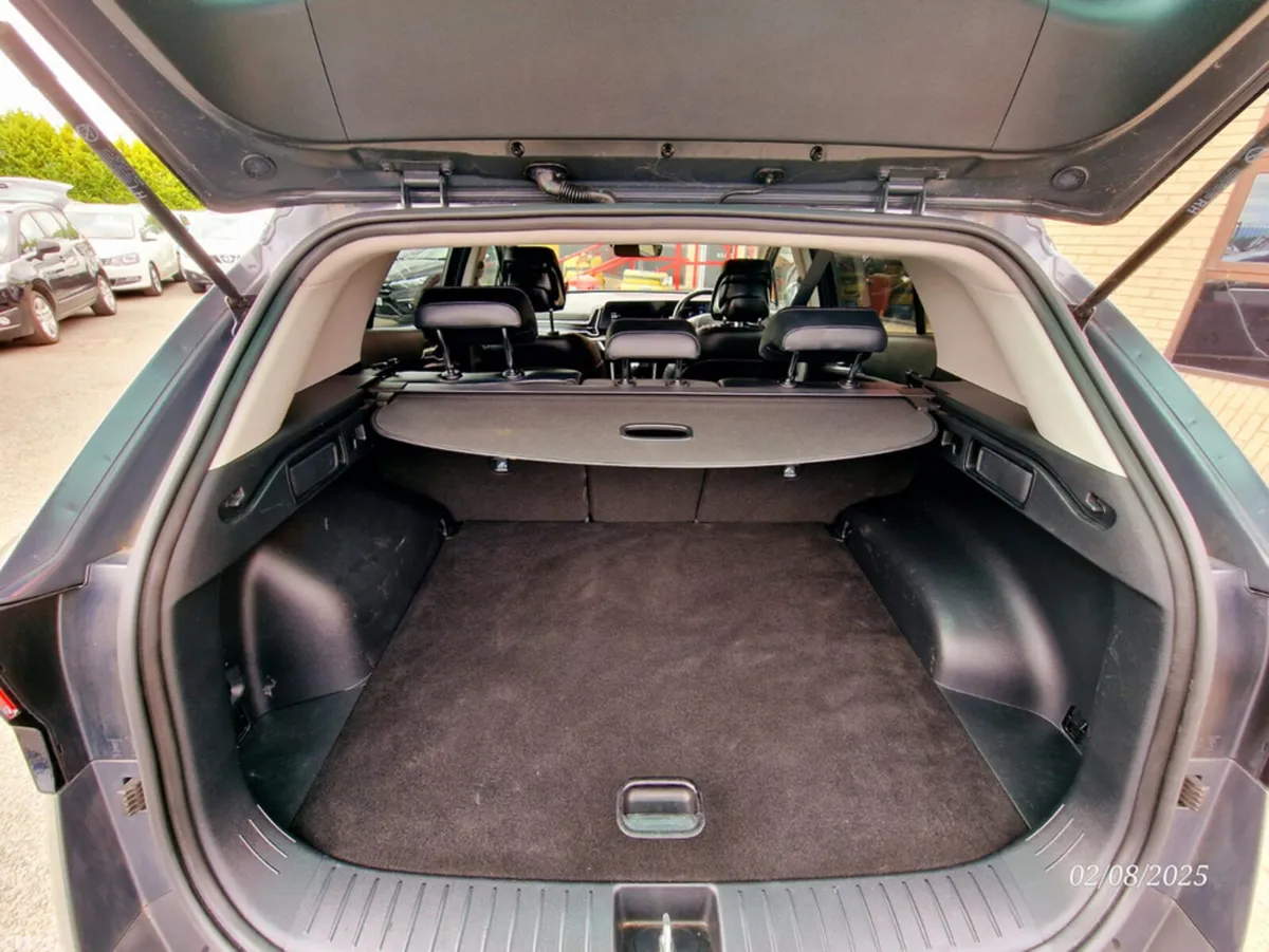 Kia Sportage MPV, Diesel, 2022, Grey