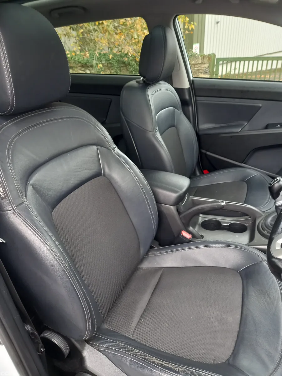 Kia Sportage SUV, Diesel, 2013, White