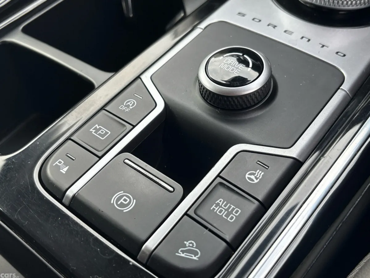 Kia Sorento MPV, Diesel, 2023, Grey