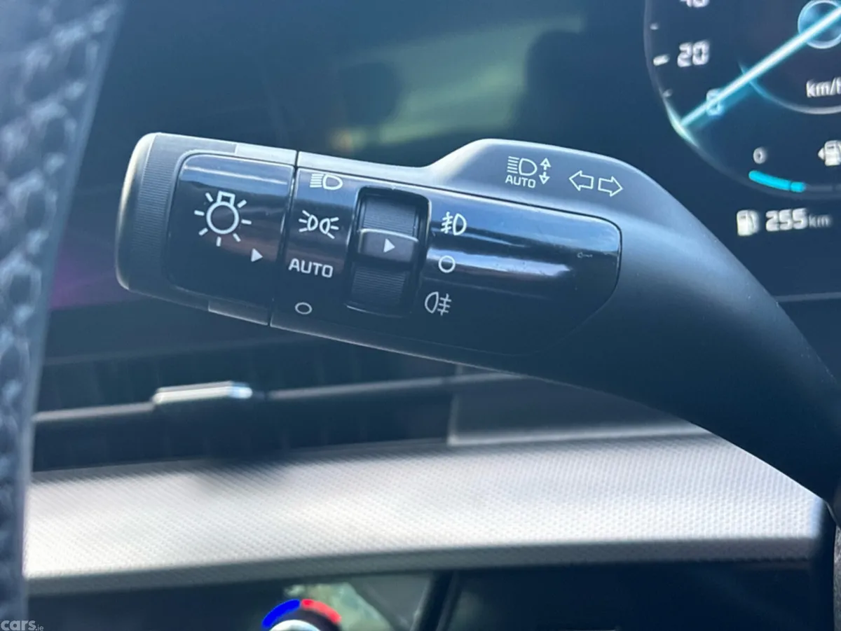 Kia Sportage MPV, Petrol Plug-in Hybrid, 2025, Grey