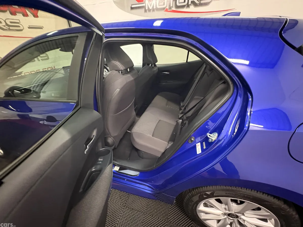 Toyota Corolla Hatchback, Petrol Hybrid, 2023, Blue