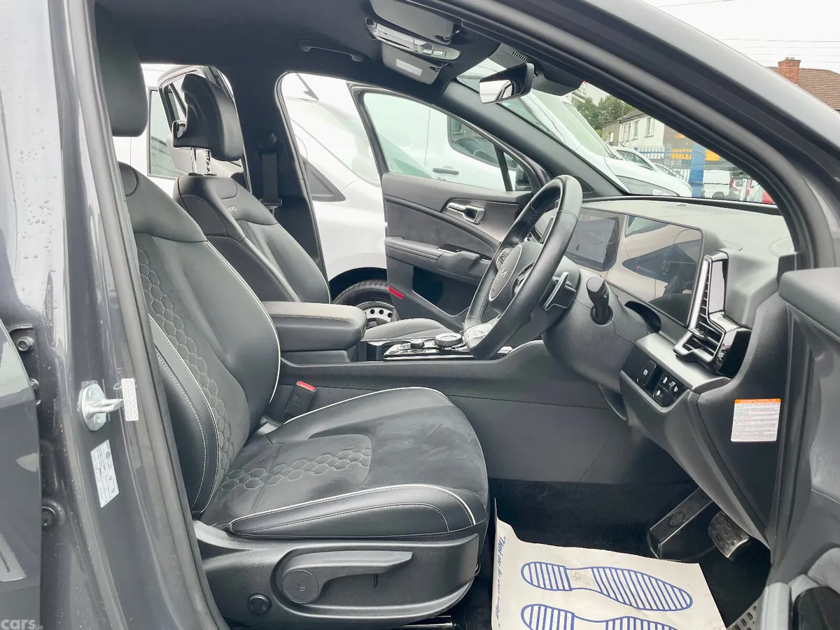 Kia Sportage SUV, Petrol Plug-in Hybrid, 2024, Grey