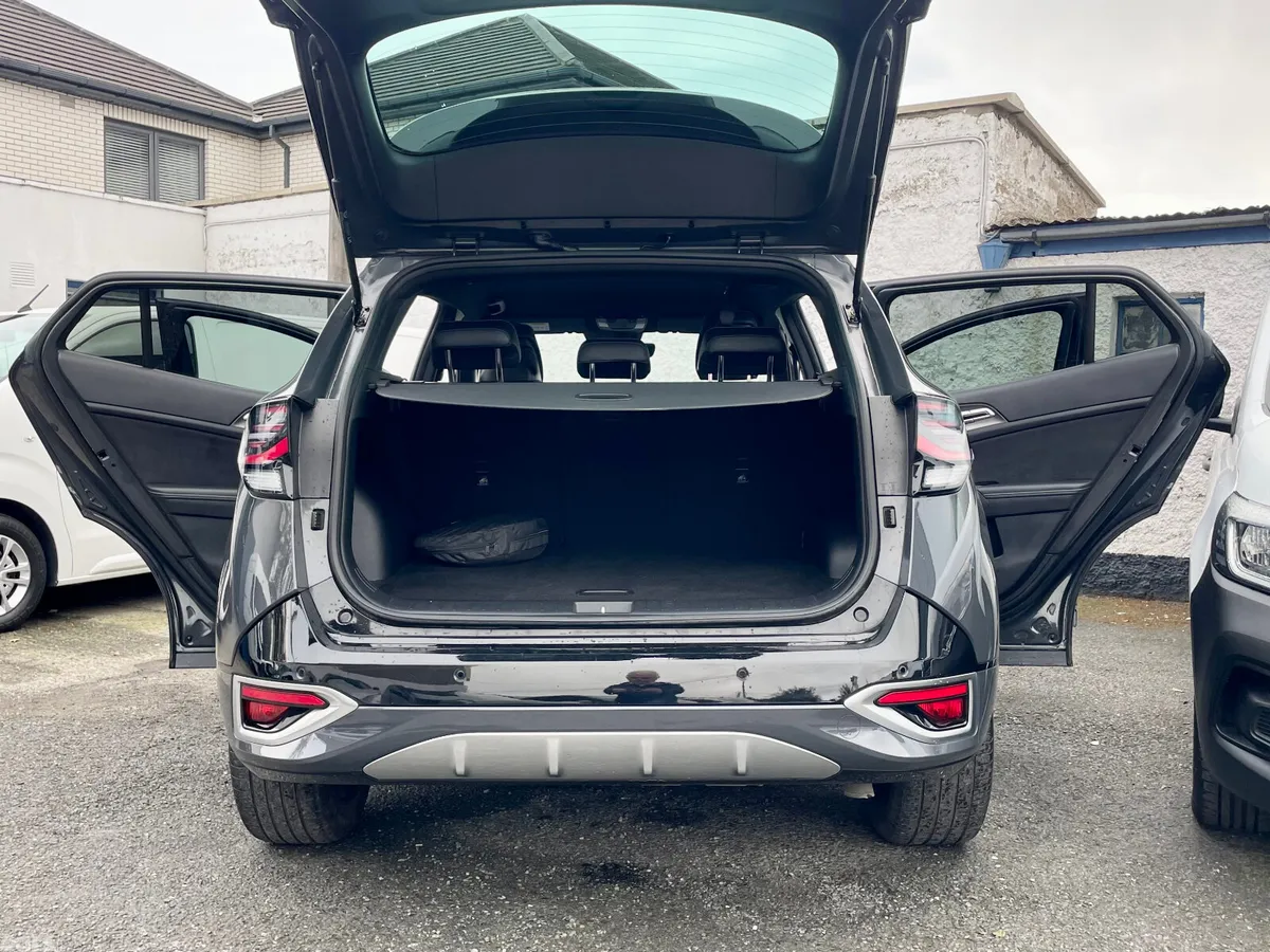 Kia Sportage SUV, Petrol Plug-in Hybrid, 2024, Grey