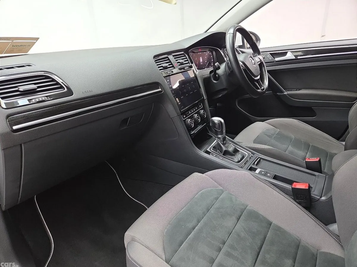 Volkswagen Golf Hatchback, Petrol, 2019, White