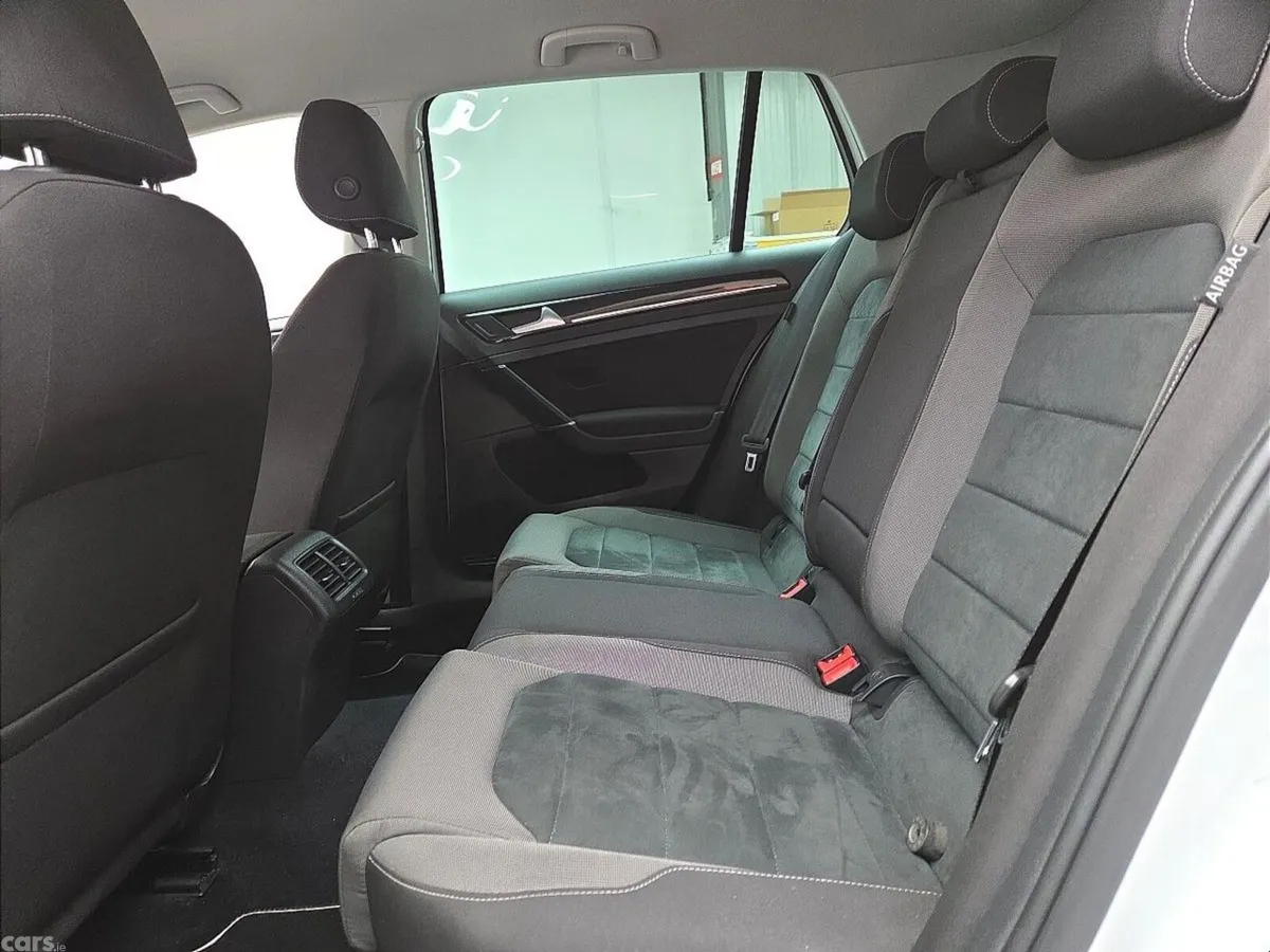 Volkswagen Golf Hatchback, Petrol, 2019, White