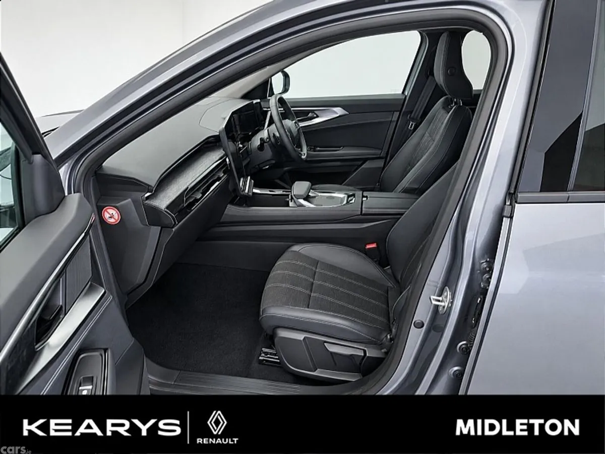 Renault Austral SUV, Petrol Hybrid, 2024, Grey