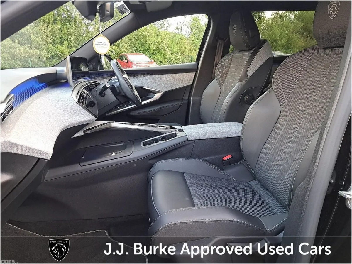Peugeot 5008 SUV, Petrol Hybrid, 2026, Black