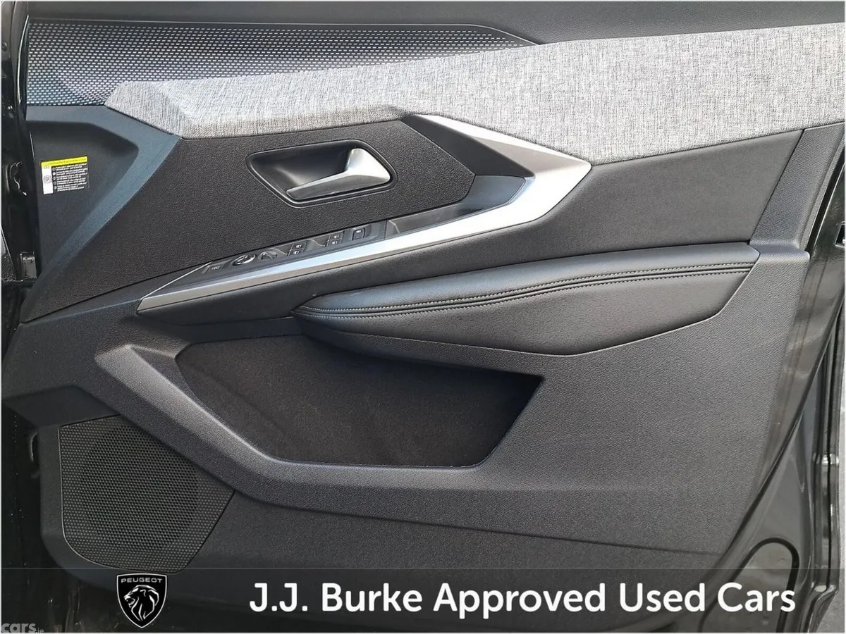 Peugeot 5008 SUV, Petrol Hybrid, 2026, Black