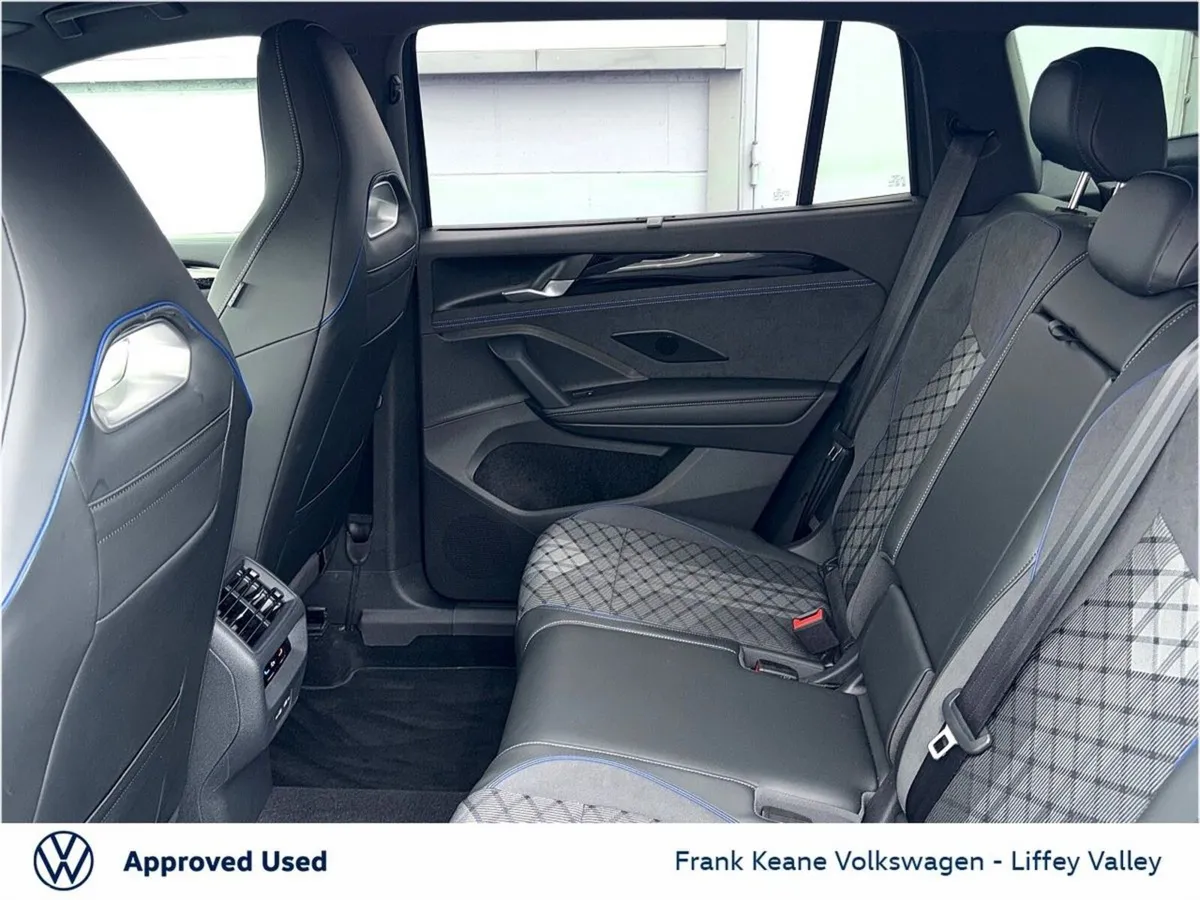 Volkswagen Tayron SUV, Petrol Plug-in Hybrid, 2026, Grey
