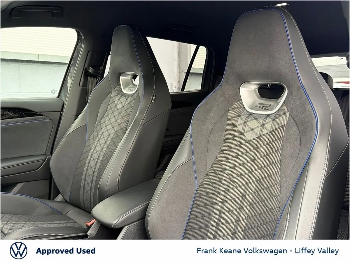 Volkswagen Tayron SUV, Petrol Plug-in Hybrid, 2026, Grey