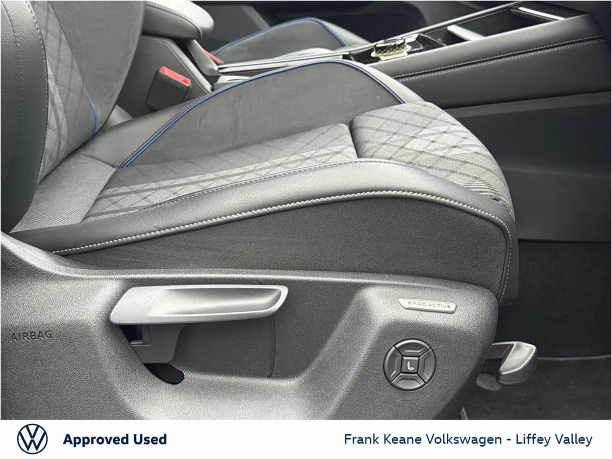 Volkswagen Tayron SUV, Petrol Plug-in Hybrid, 2026, Grey