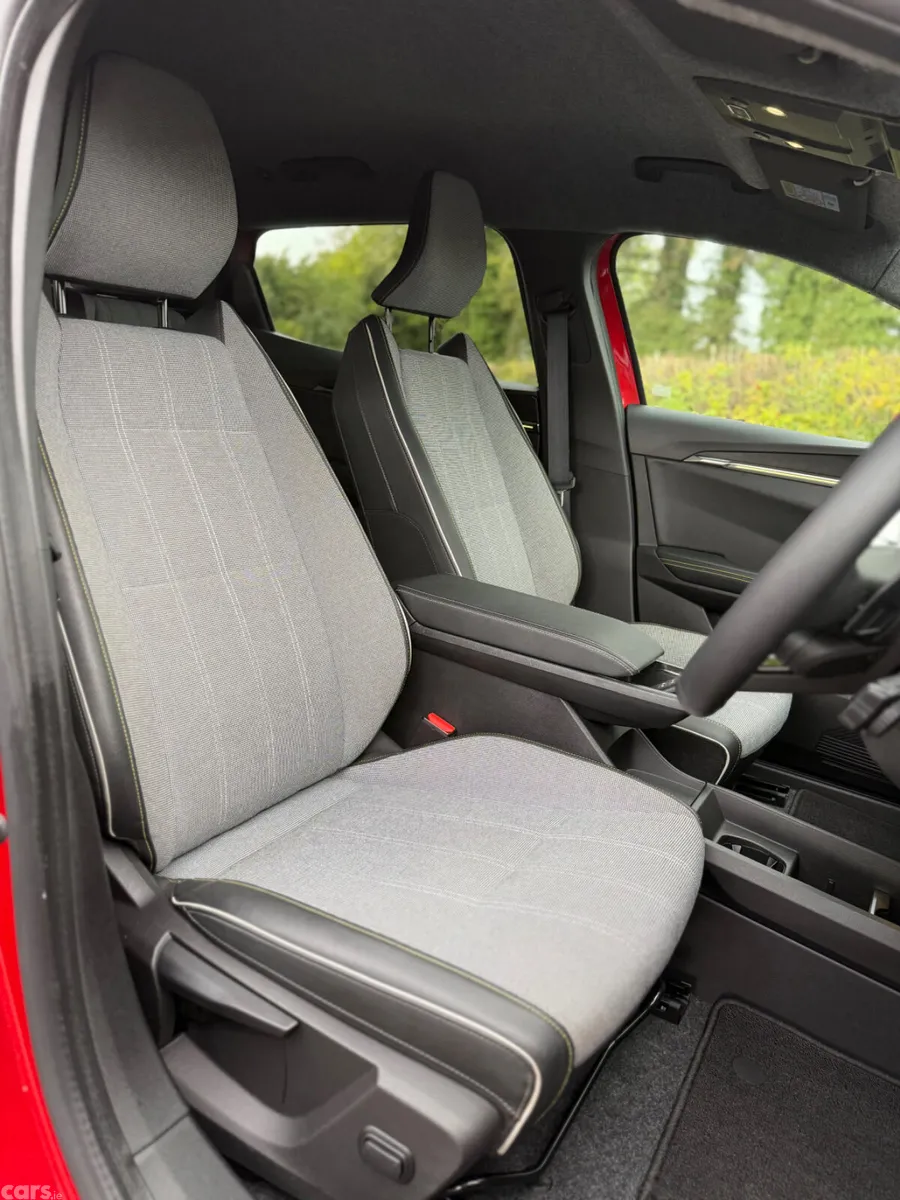 Renault Scenic MPV, Electric, 2024, Red