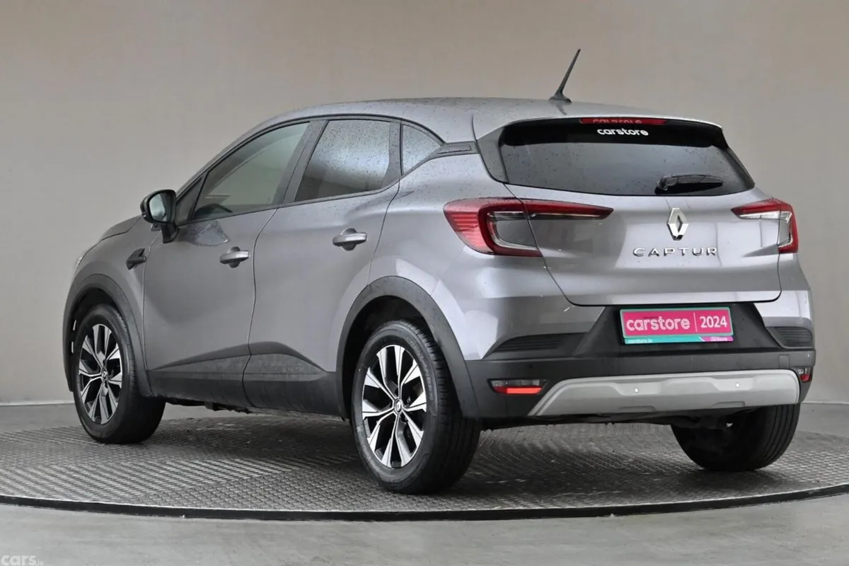 Renault Captur SUV, Petrol, 2024, Grey